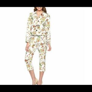 💋Bundle 4 items for $20. Add items💋 to a bundle